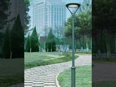 The bright lights in the residential area are really suitable for going out for a walk！