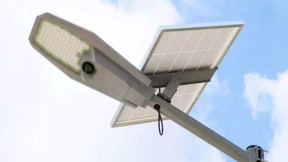 Buy Commercial Solar Street Light Energy-Saving 400W 600W Solar Powered Lights IP65 Outdoor Lighting For Streets And Roads online manufacture